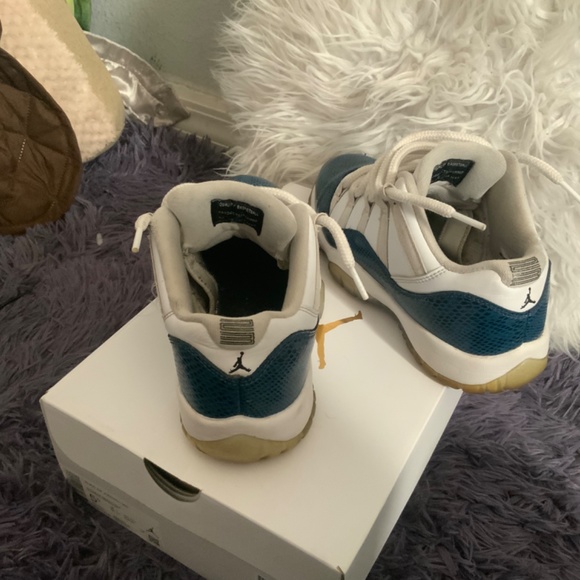 low “snake skins“ navy Jordan 11 retro - Picture 5 of 7